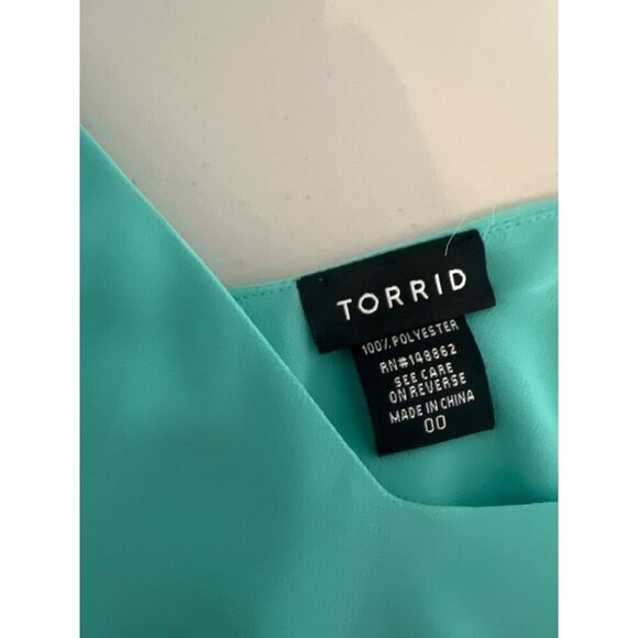 Torrid Sz 00 (US 10 M/L) Turquoise Camisole Top Flowy Blouse Double Layers - Picture 5 of 6